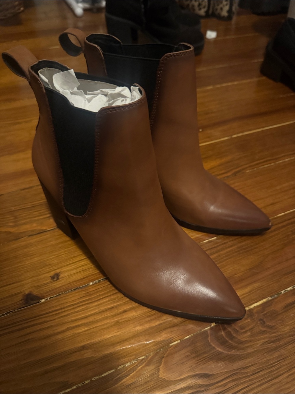 Steve Madden Brown Pointed-Toe Leather Chelsea Booties